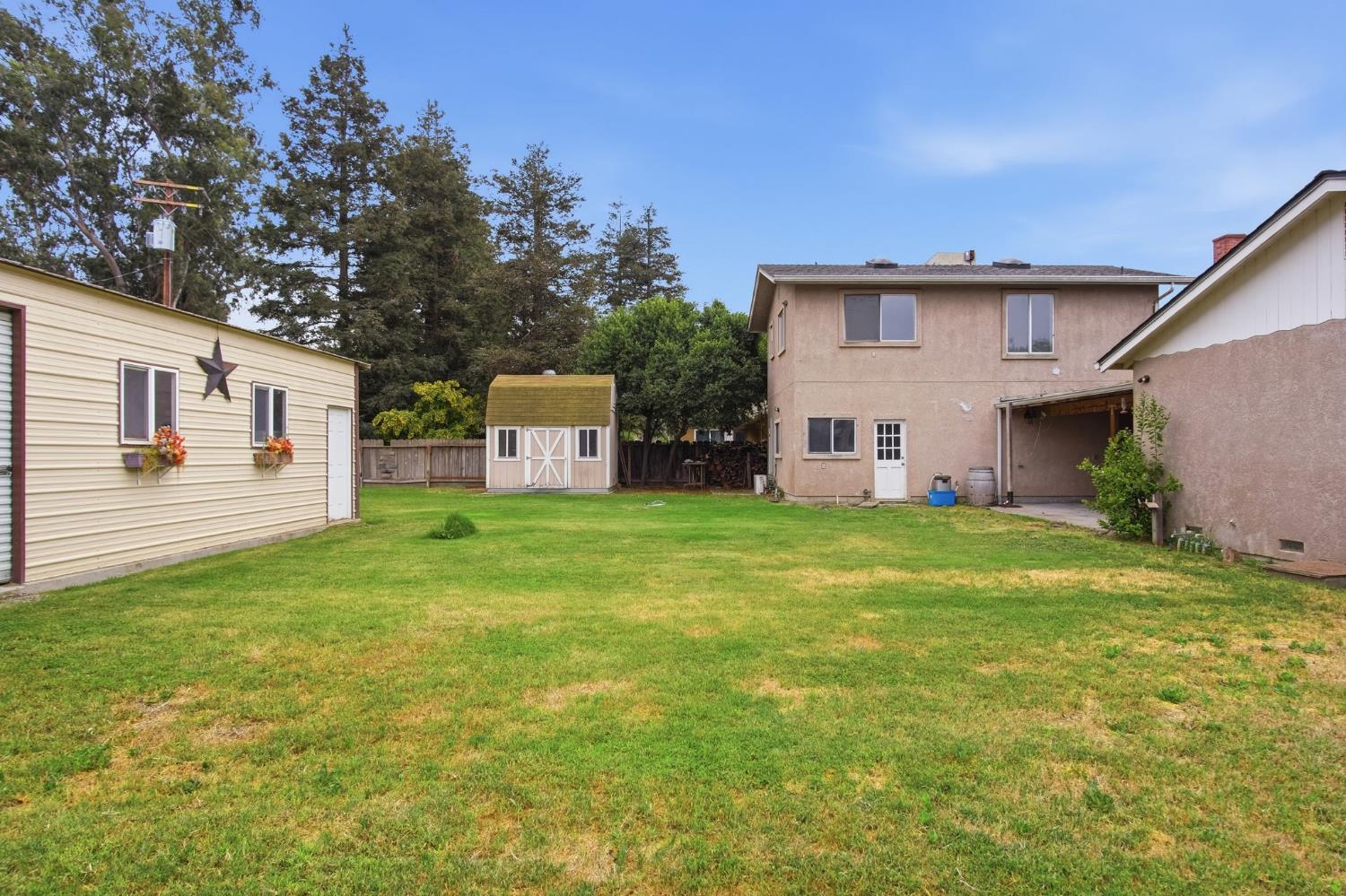 7888 Cedar Ln, Hilmar, CA 95324