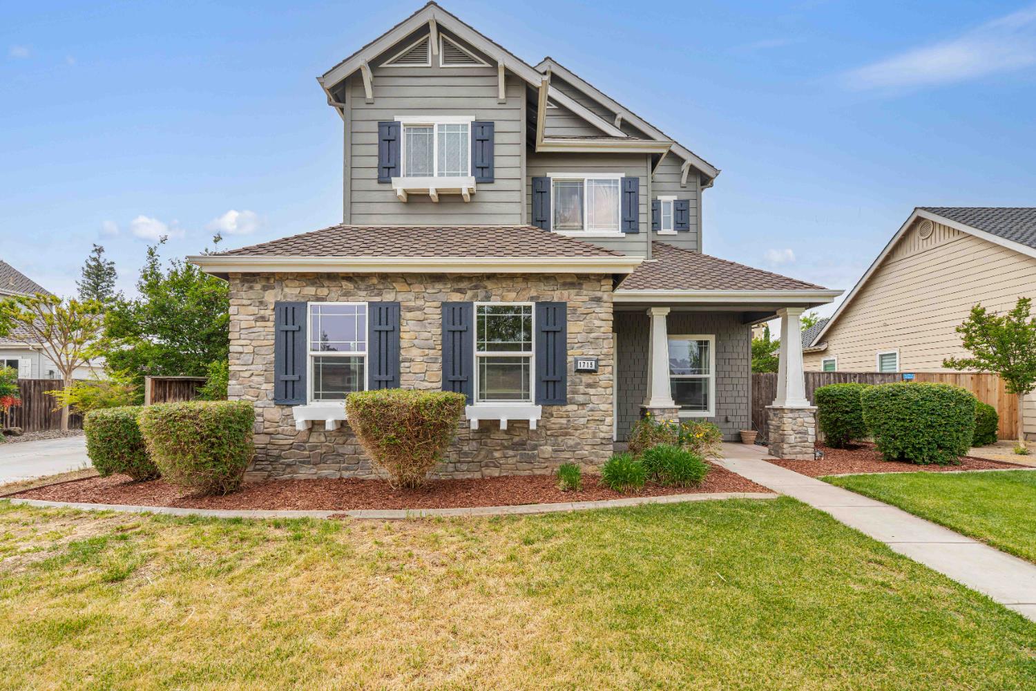 1715 Limestone Dr, Ripon, CA 95366