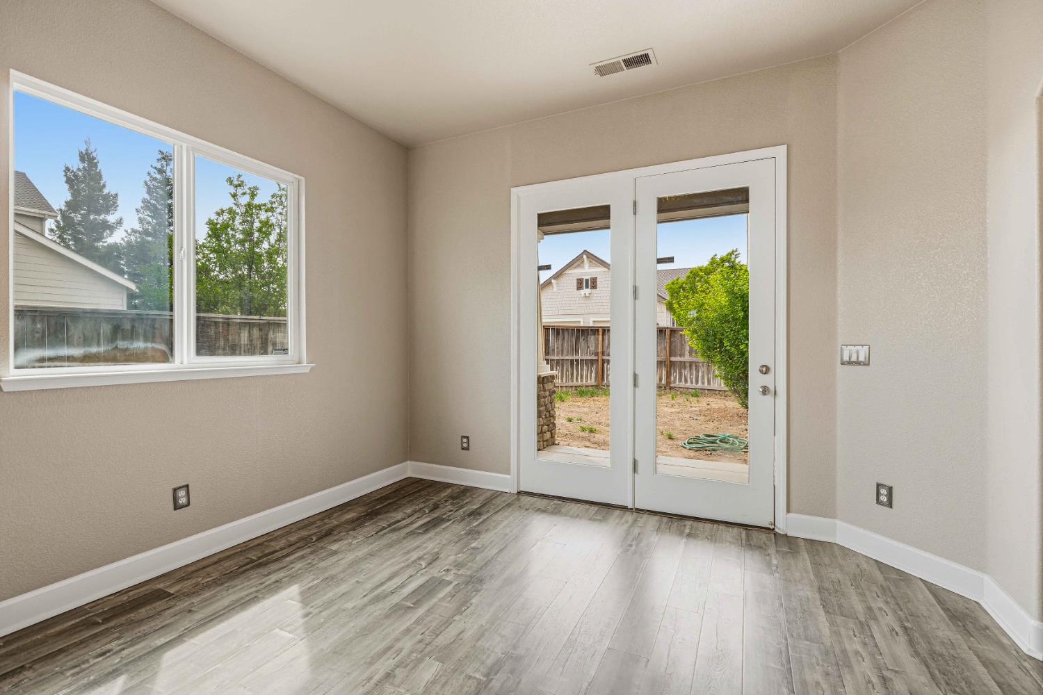 1715 Limestone Dr, Ripon, CA 95366