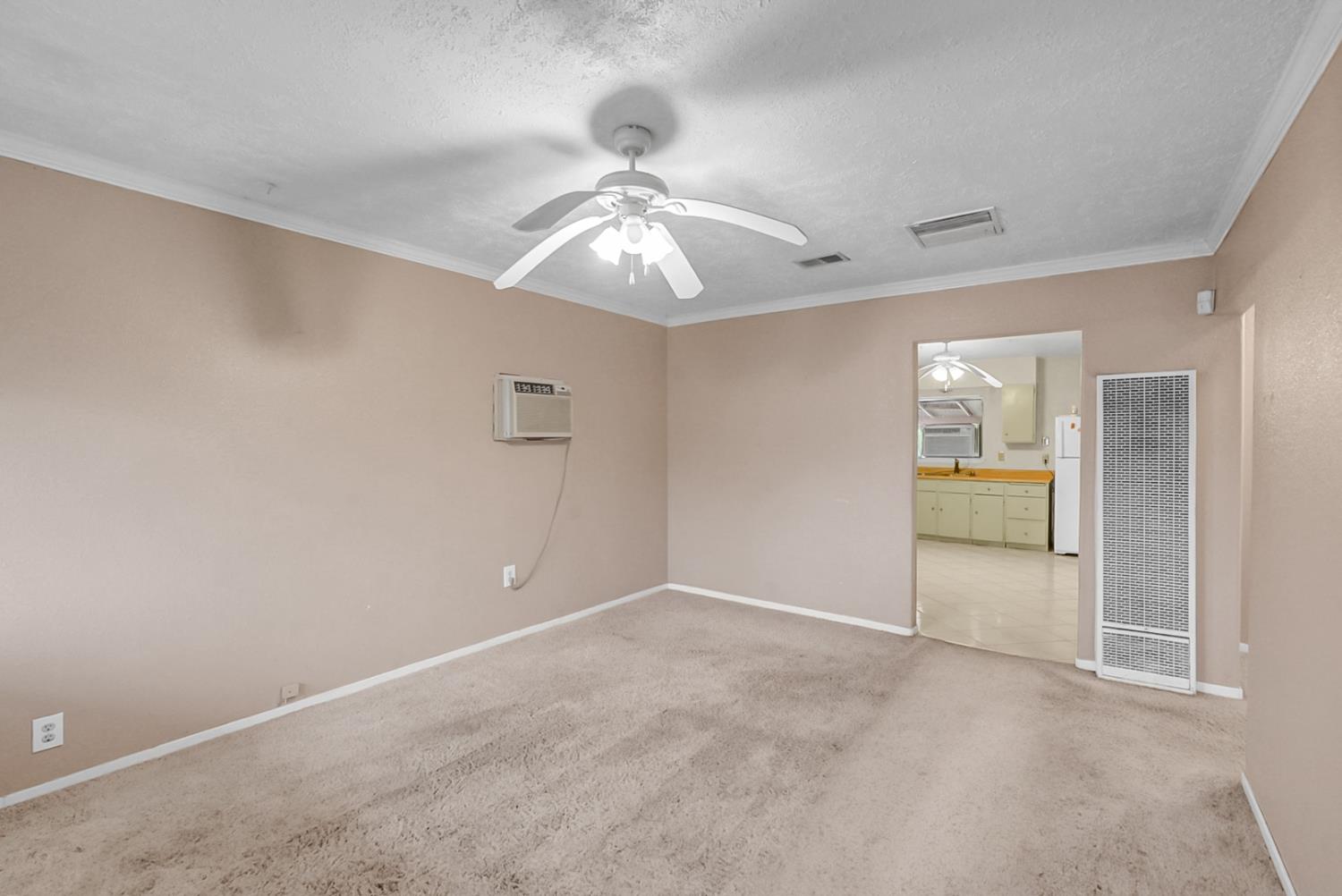 6311 8th St, Riverbank, CA 95367