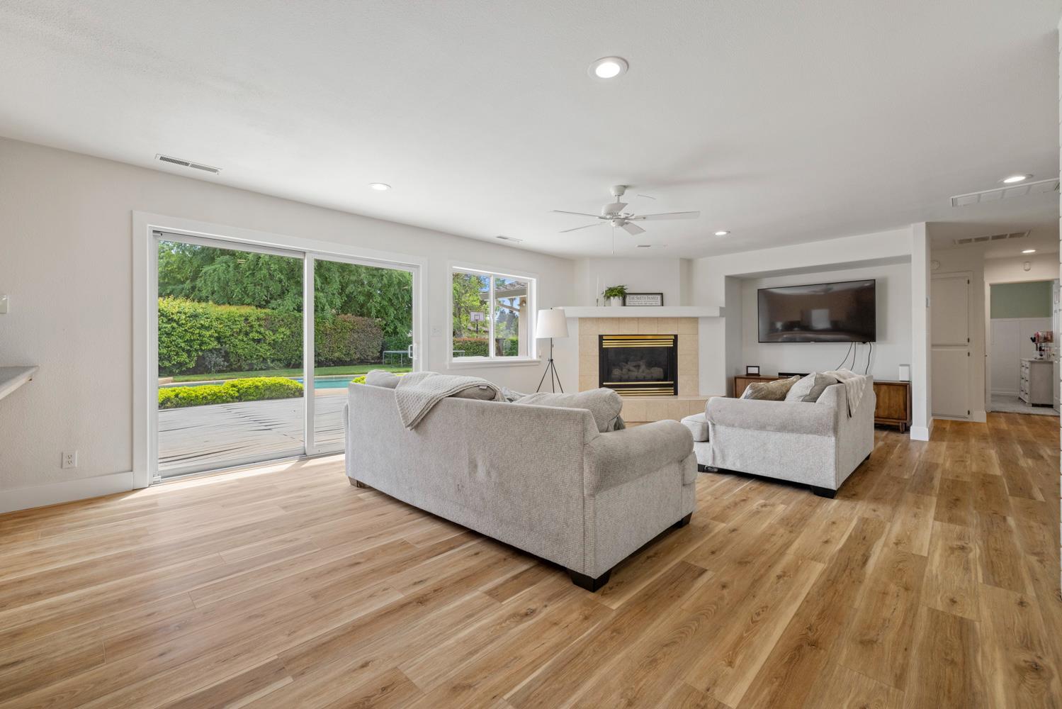 2870 El Camino Real, Merced, CA 95340