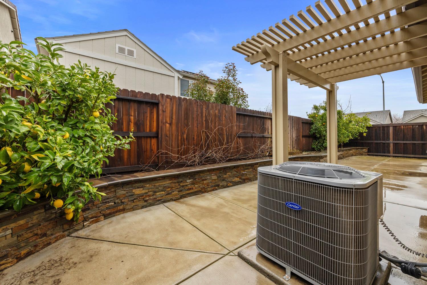 1640 Carrara Ln, Ripon, CA 95366