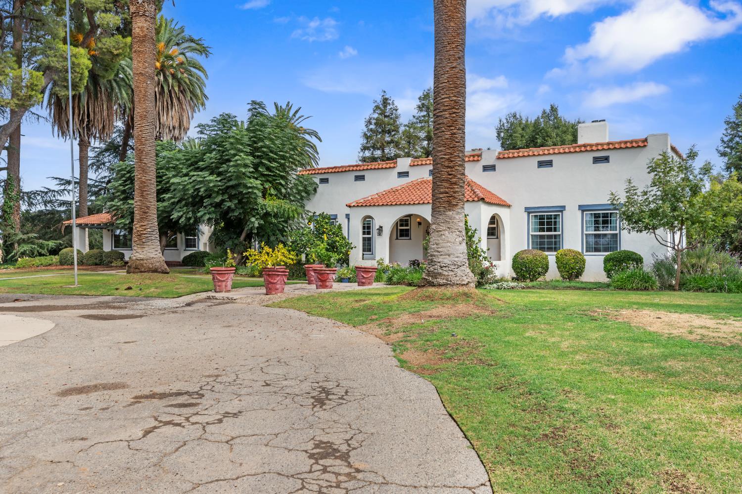 10464 E Herndon Ave, Clovis, CA 93619