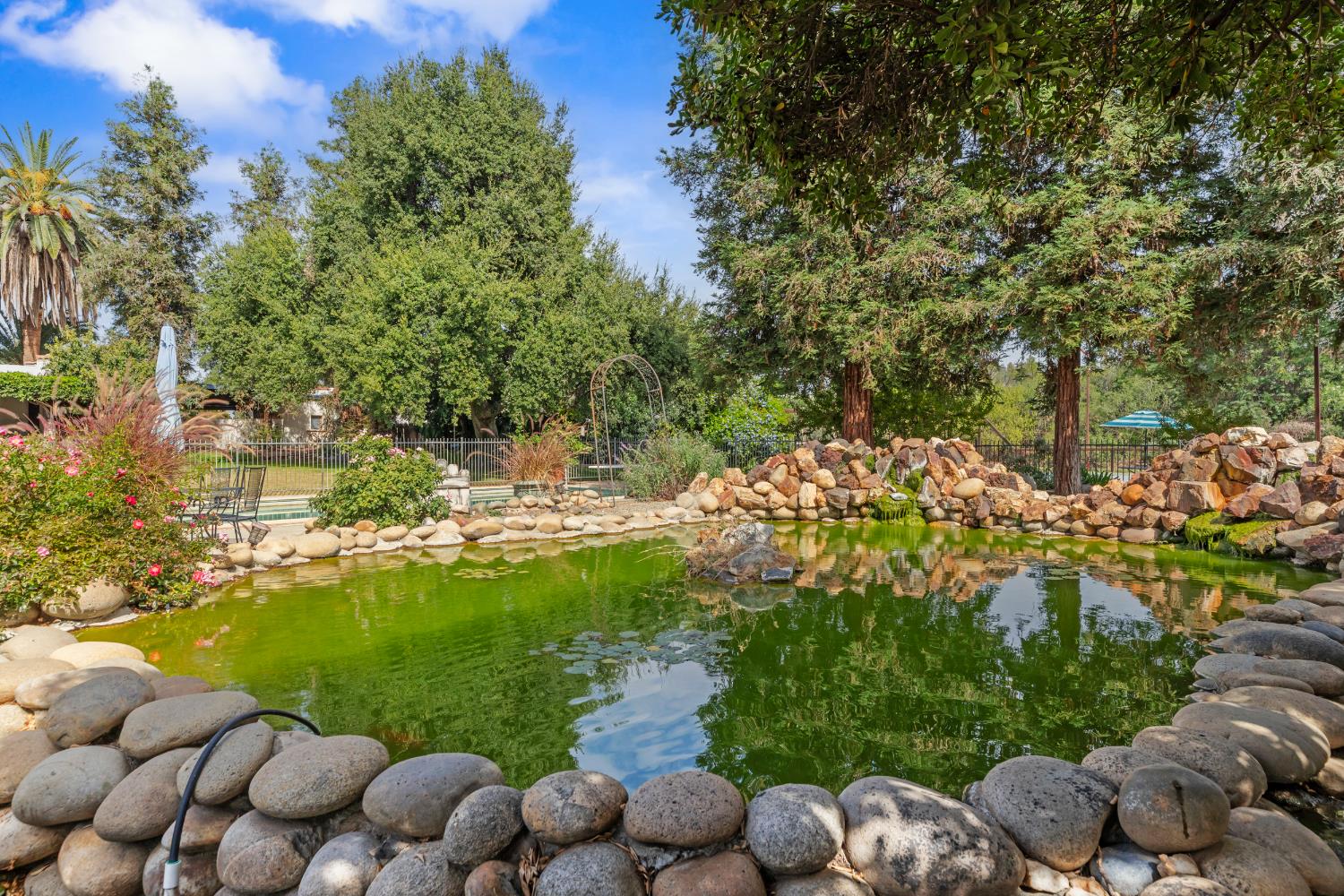 10464 E Herndon Ave, Clovis, CA 93619