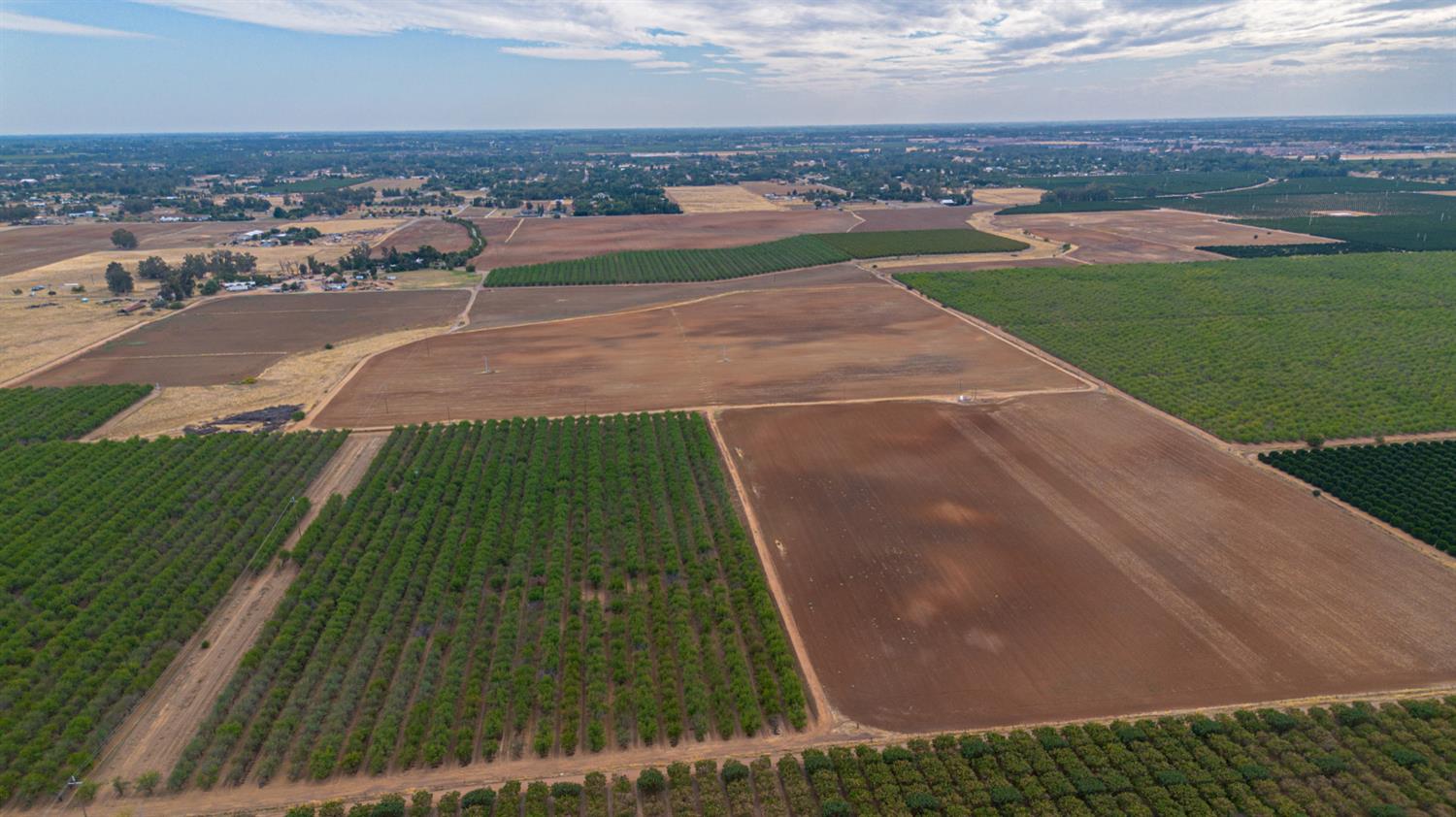 10464 E Herndon Ave, Clovis, CA 93619