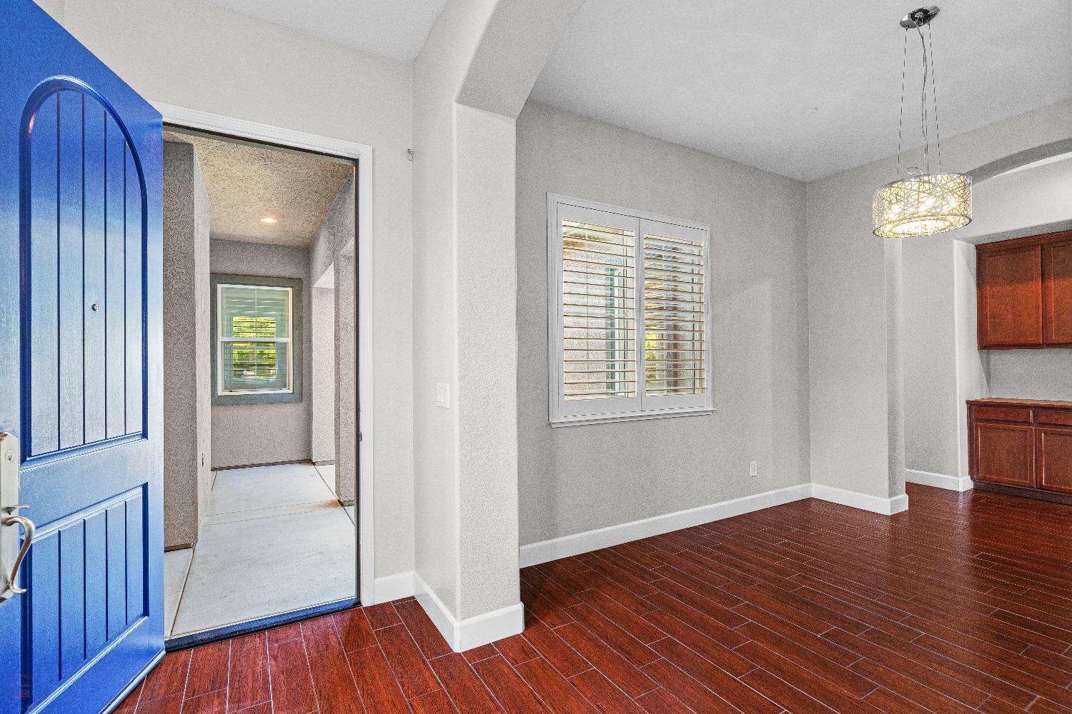 1144 Clearwater Creek Blvd, Manteca, CA 95336