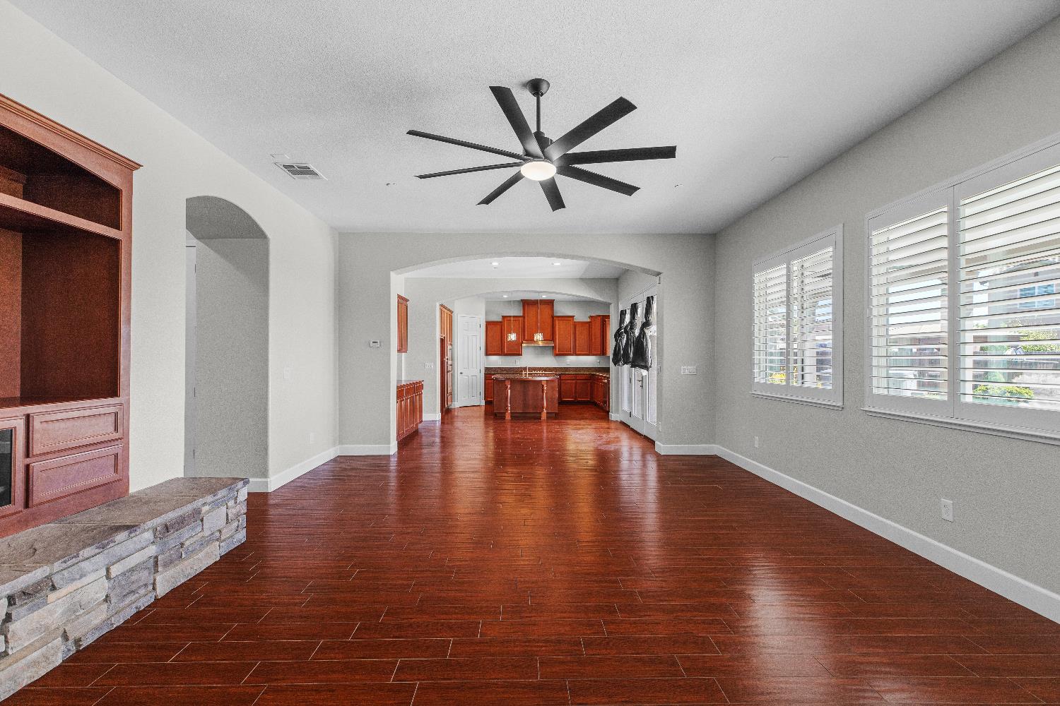 1144 Clearwater Creek Blvd, Manteca, CA 95336