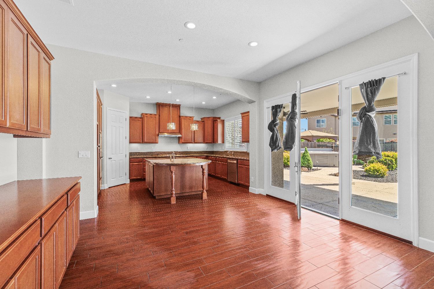 1144 Clearwater Creek Blvd, Manteca, CA 95336