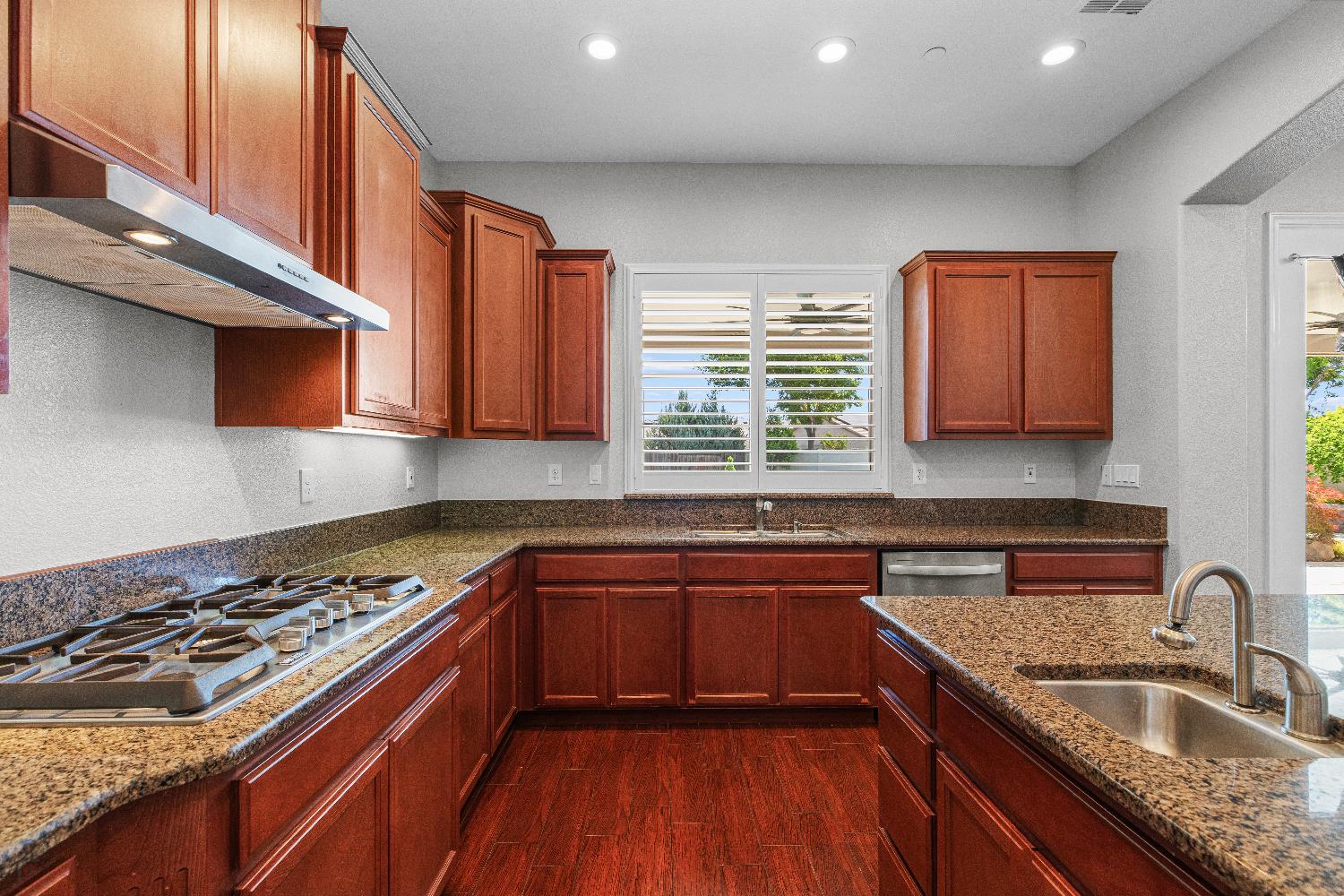 1144 Clearwater Creek Blvd, Manteca, CA 95336