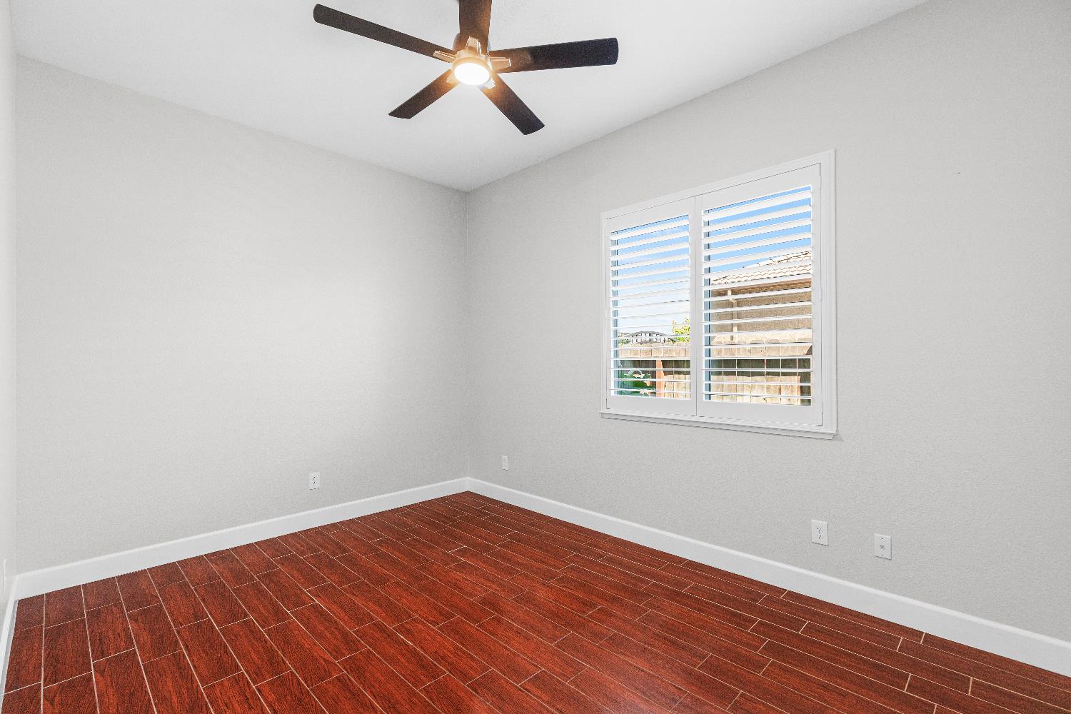 1144 Clearwater Creek Blvd, Manteca, CA 95336