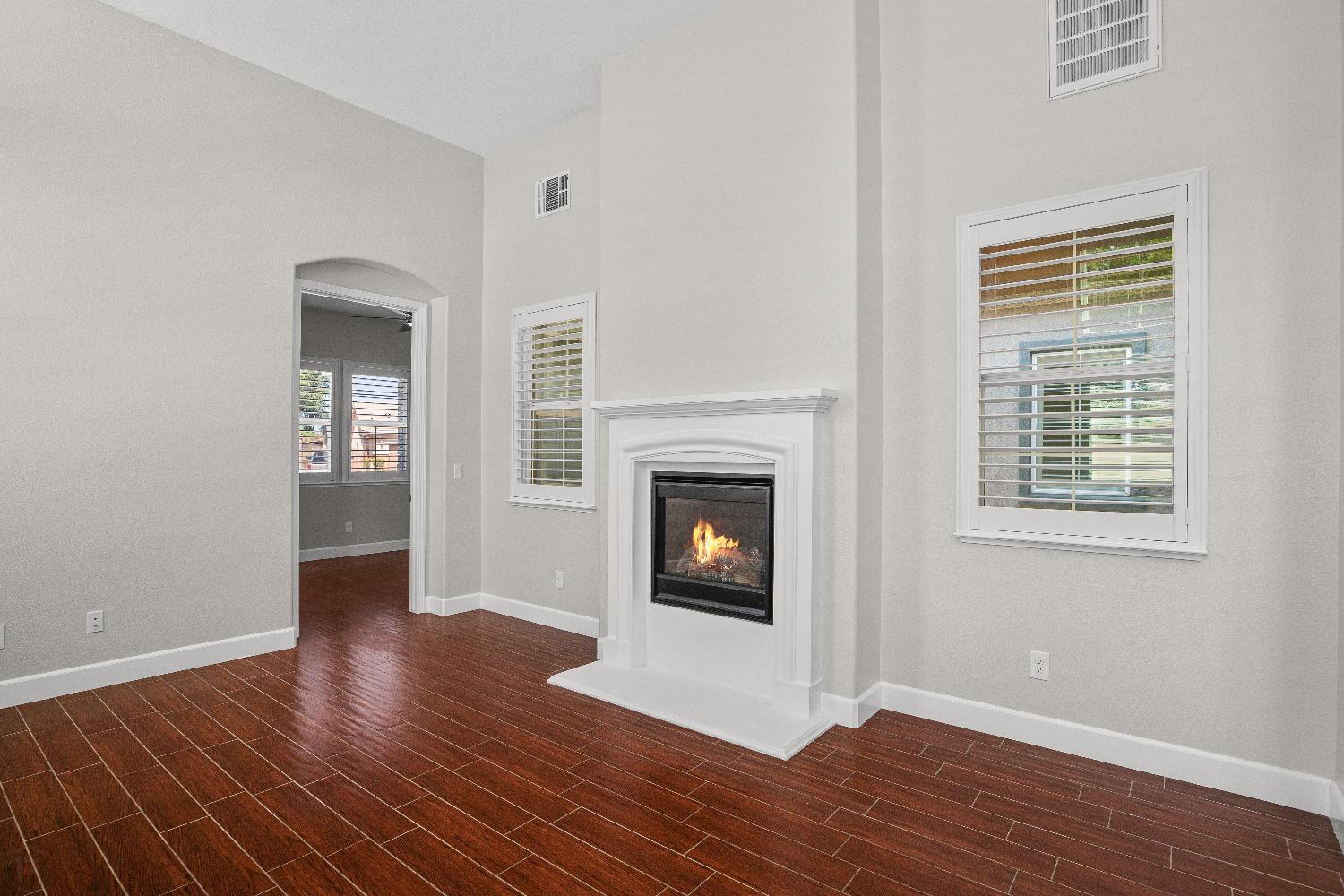 1144 Clearwater Creek Blvd, Manteca, CA 95336