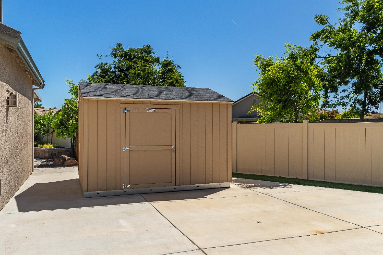 1144 Clearwater Creek Blvd, Manteca, CA 95336