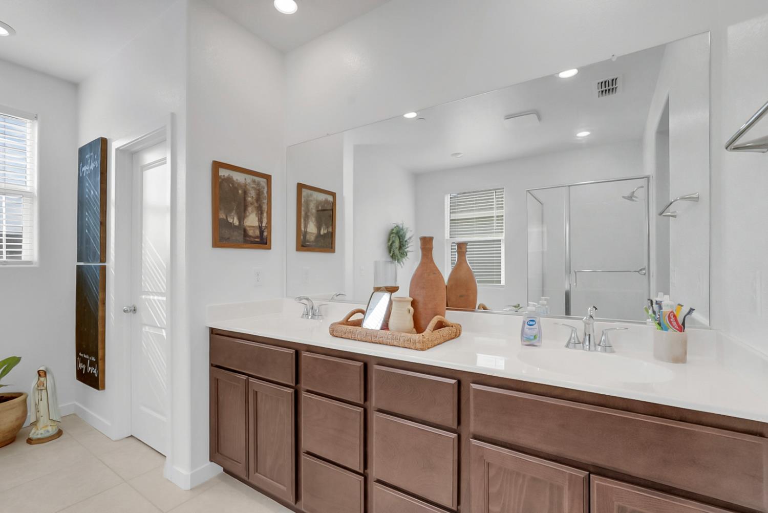 5518 Julia Ave, Keyes, CA 95328