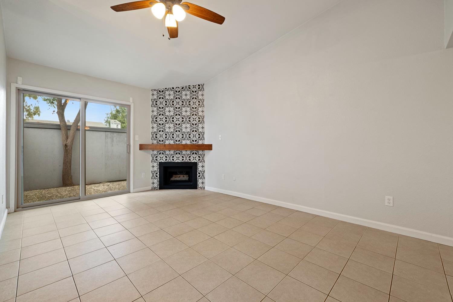 1313 Floyd Ave #136, Modesto, CA 95355