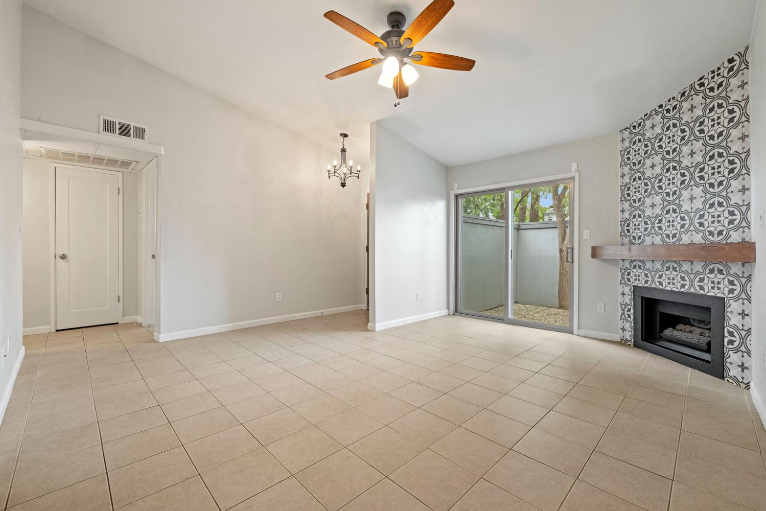 1313 Floyd Ave #136, Modesto, CA 95355