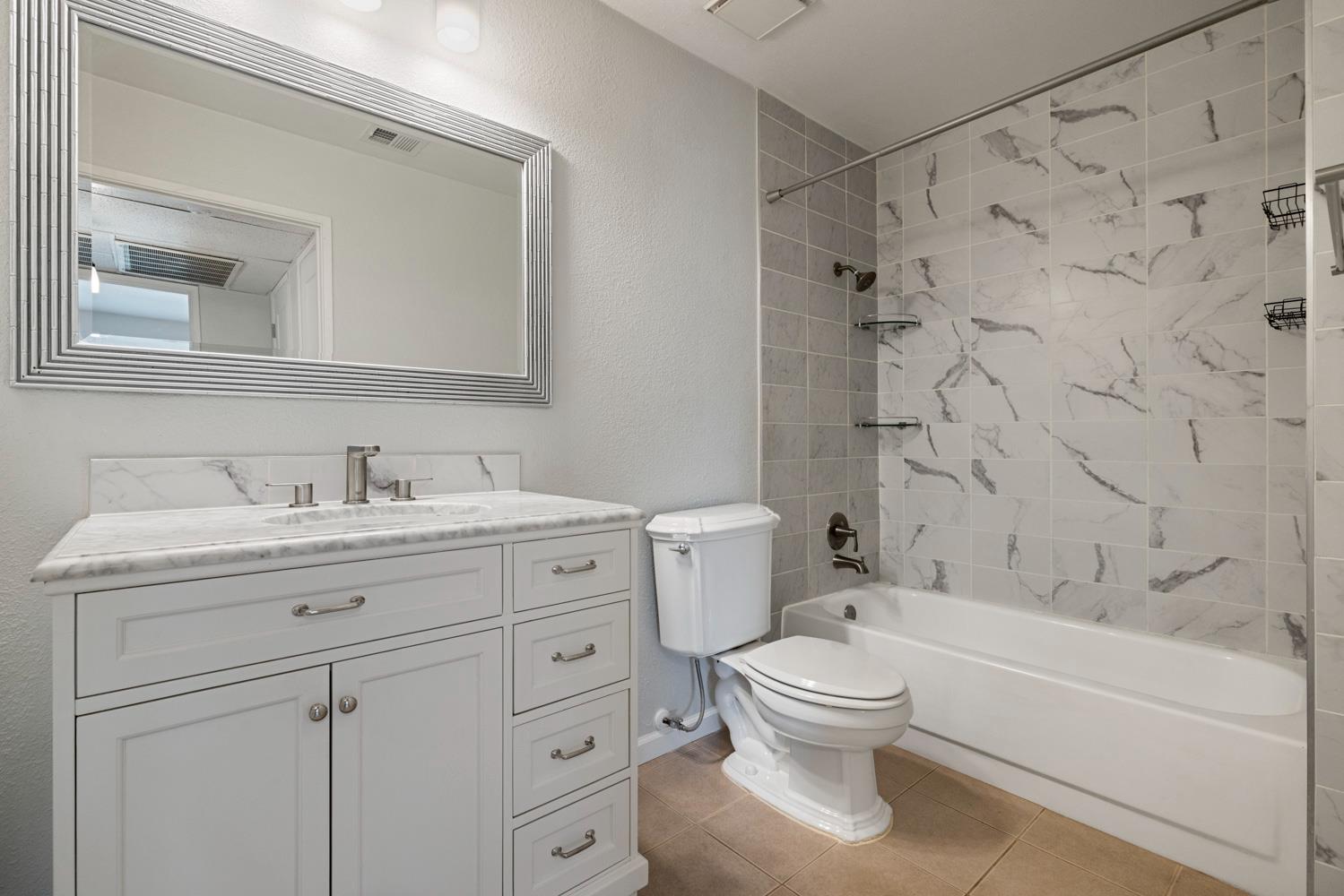 1313 Floyd Ave #136, Modesto, CA 95355