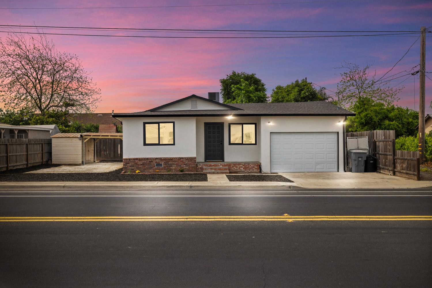 6349 Roselle Ave, Riverbank, CA 95367