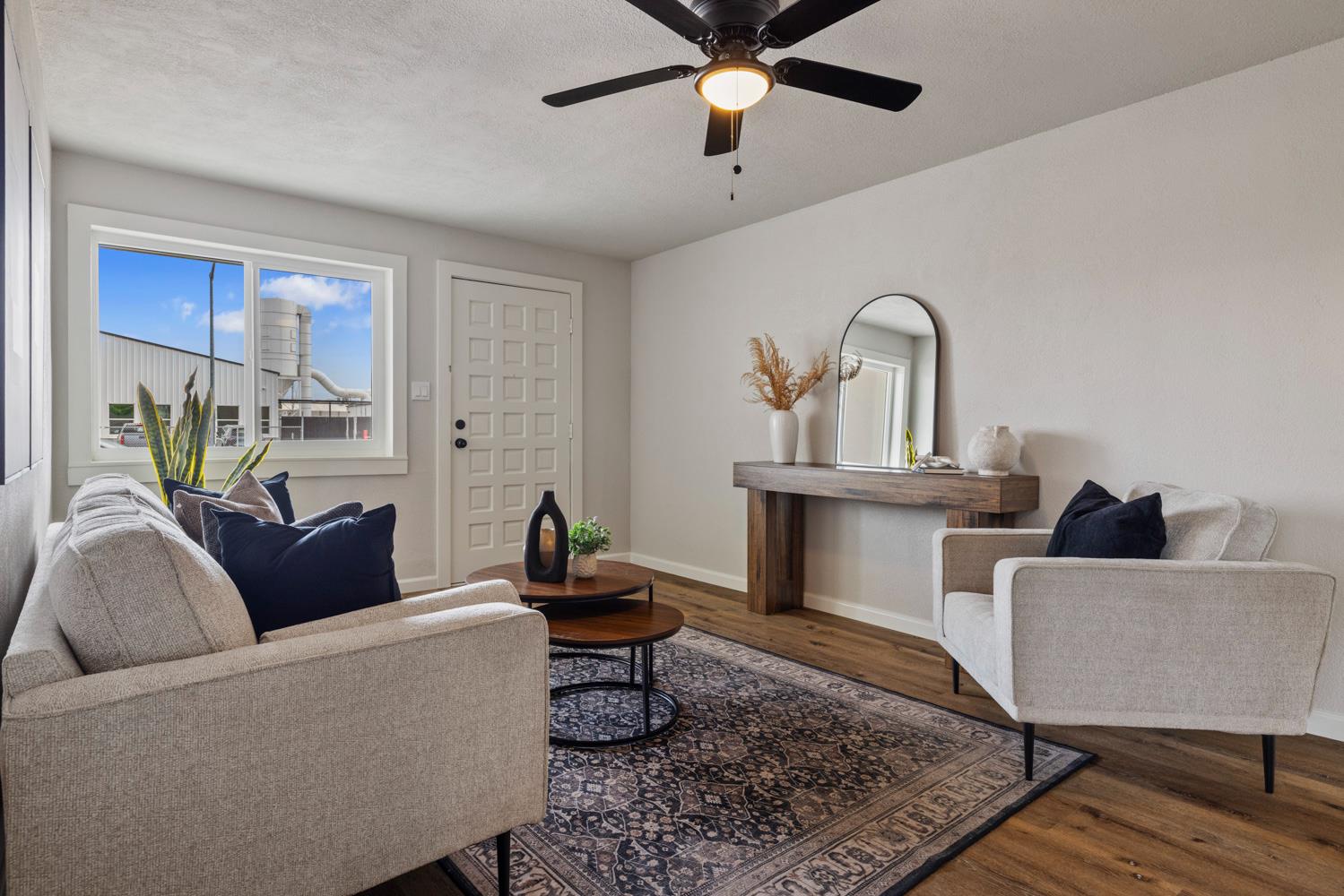 6349 Roselle Ave, Riverbank, CA 95367