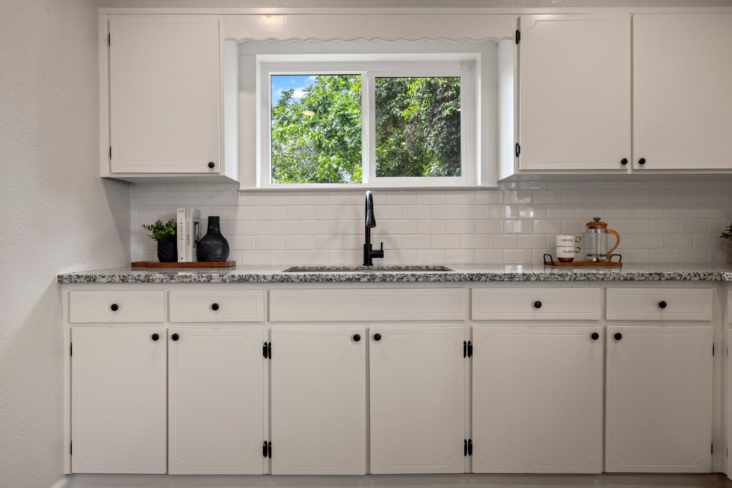 6349 Roselle Ave, Riverbank, CA 95367