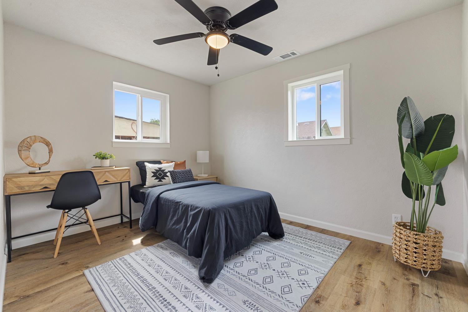 6349 Roselle Ave, Riverbank, CA 95367