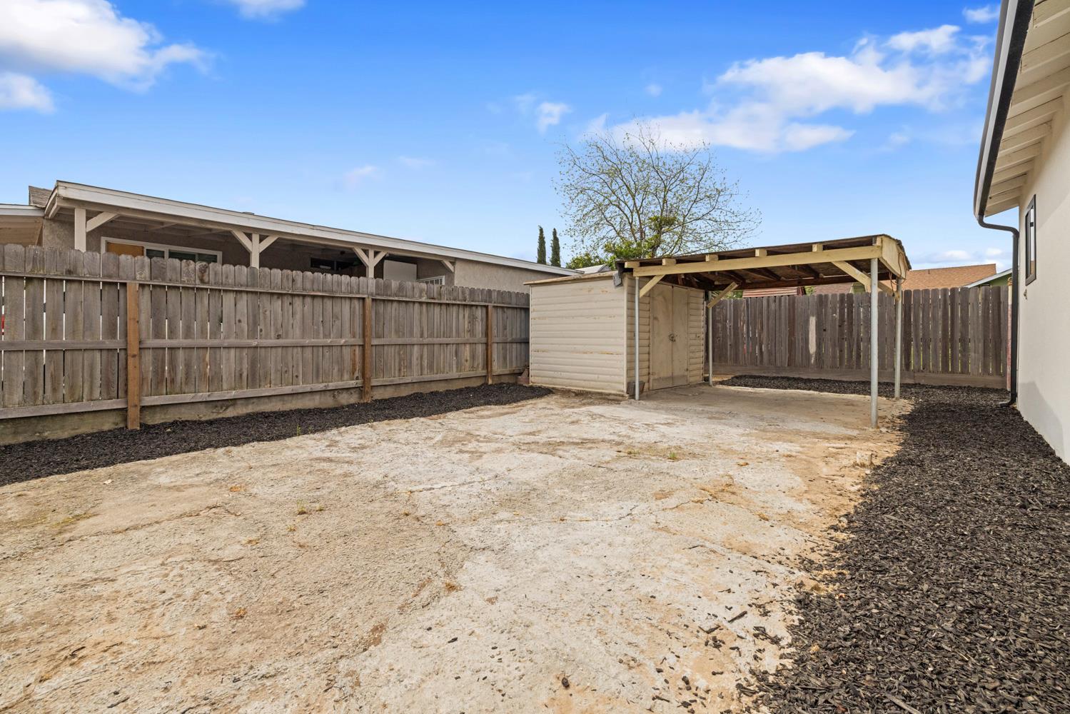 6349 Roselle Ave, Riverbank, CA 95367