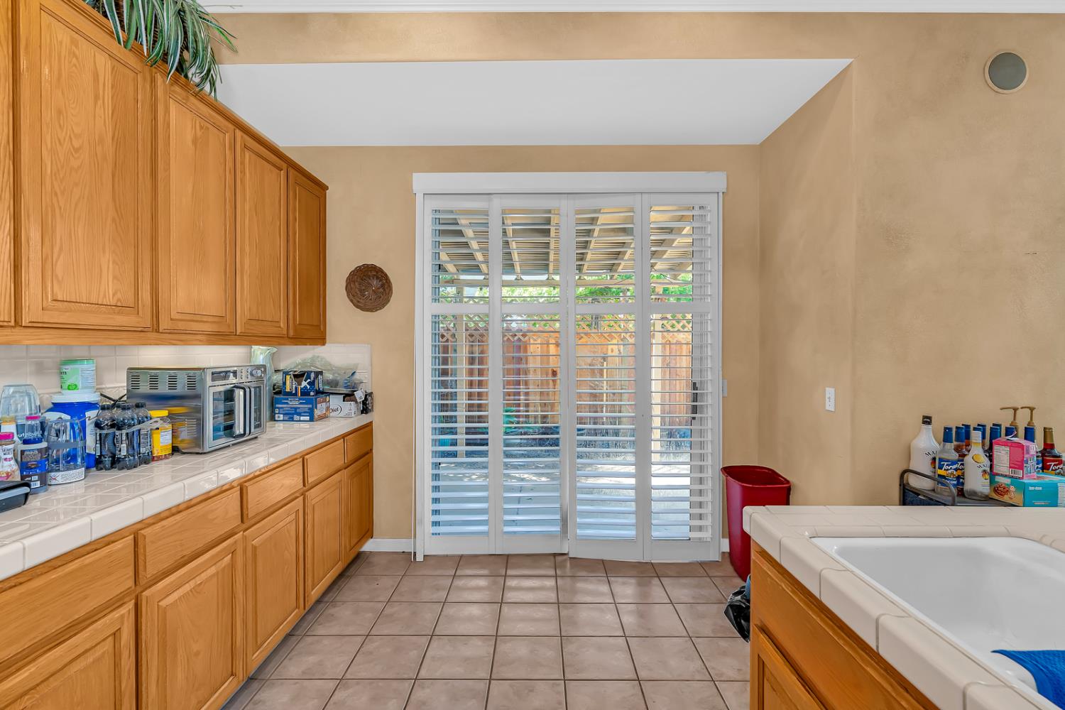 1908 Fall Brook Ct, Merced, CA 95340