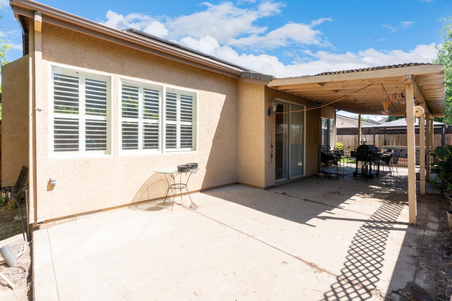 1908 Fall Brook Ct, Merced, CA 95340