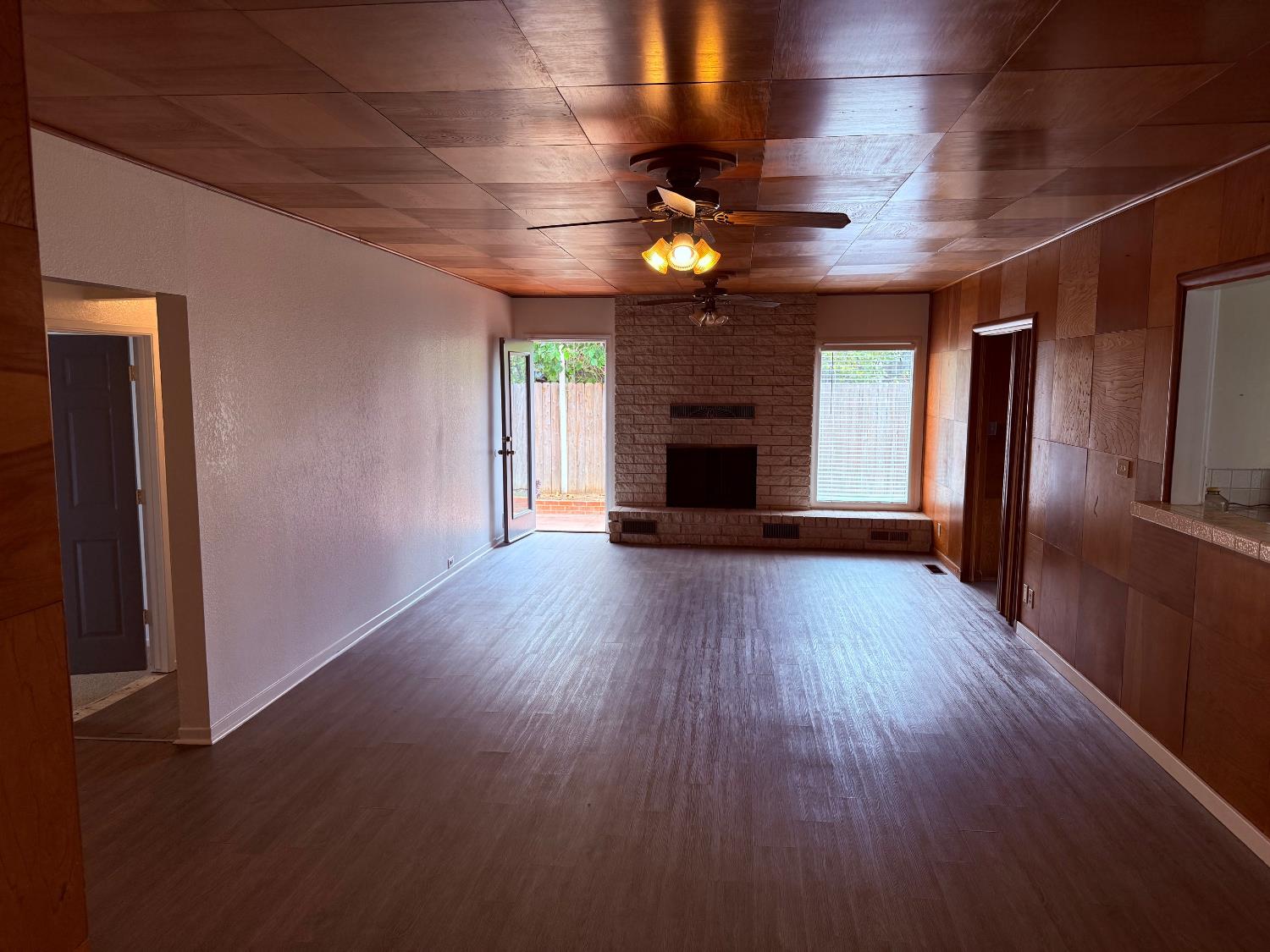 1212 Kern St, Newman, CA 95360