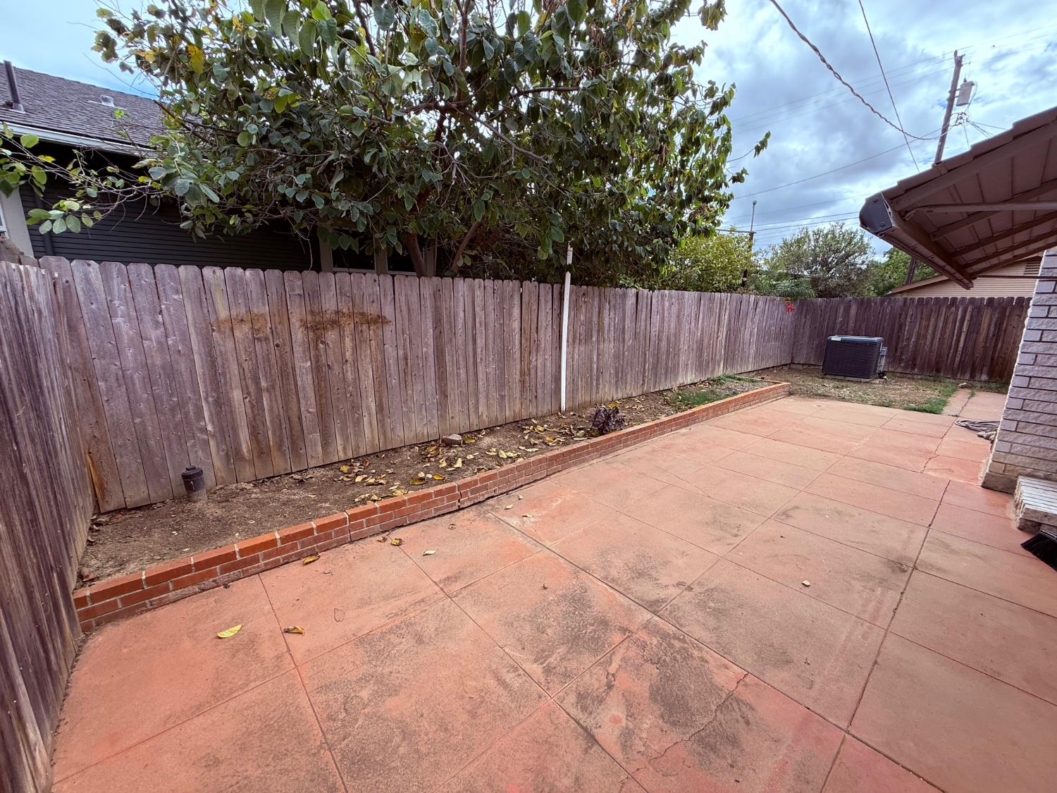 1212 Kern St, Newman, CA 95360