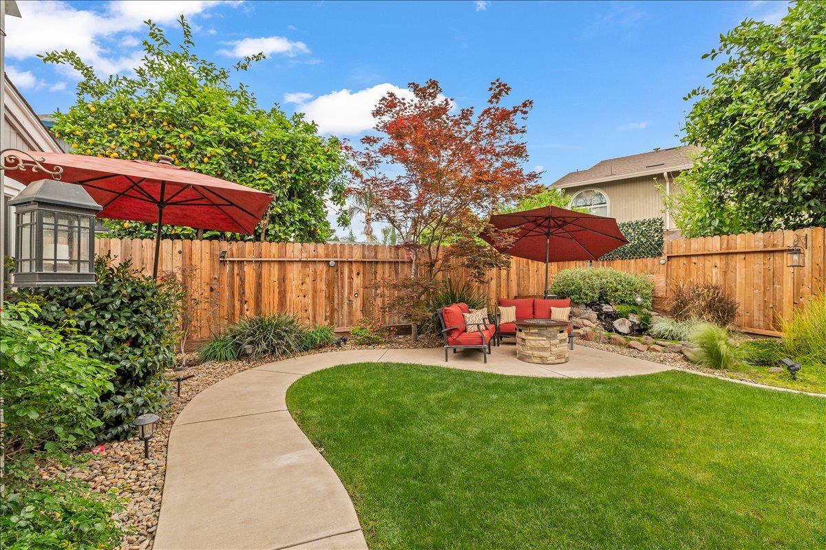 1565 Daniels St, Manteca, CA 95337