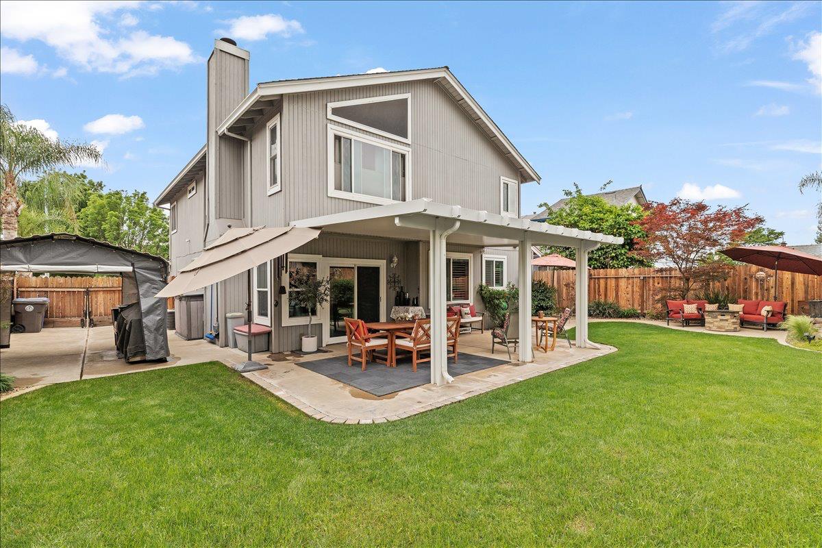 1565 Daniels St, Manteca, CA 95337