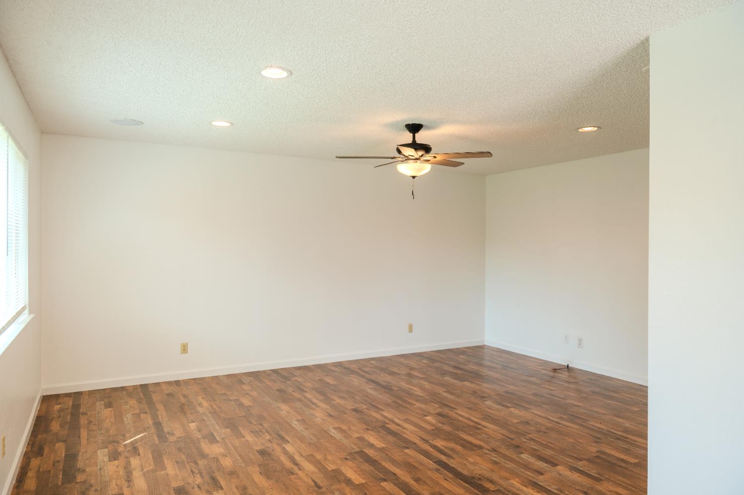 1440 Kruger Dr, Modesto, CA 95355