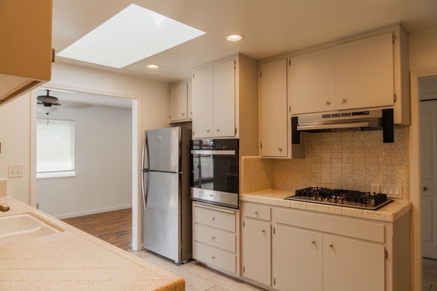 1440 Kruger Dr, Modesto, CA 95355