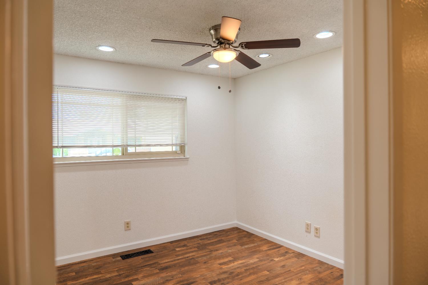 1440 Kruger Dr, Modesto, CA 95355