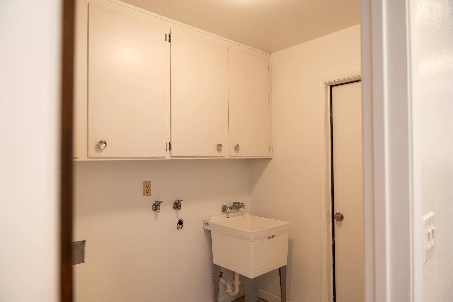 1440 Kruger Dr, Modesto, CA 95355