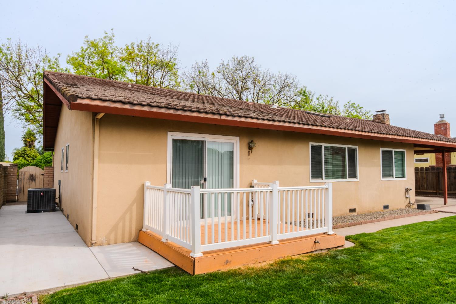 1440 Kruger Dr, Modesto, CA 95355