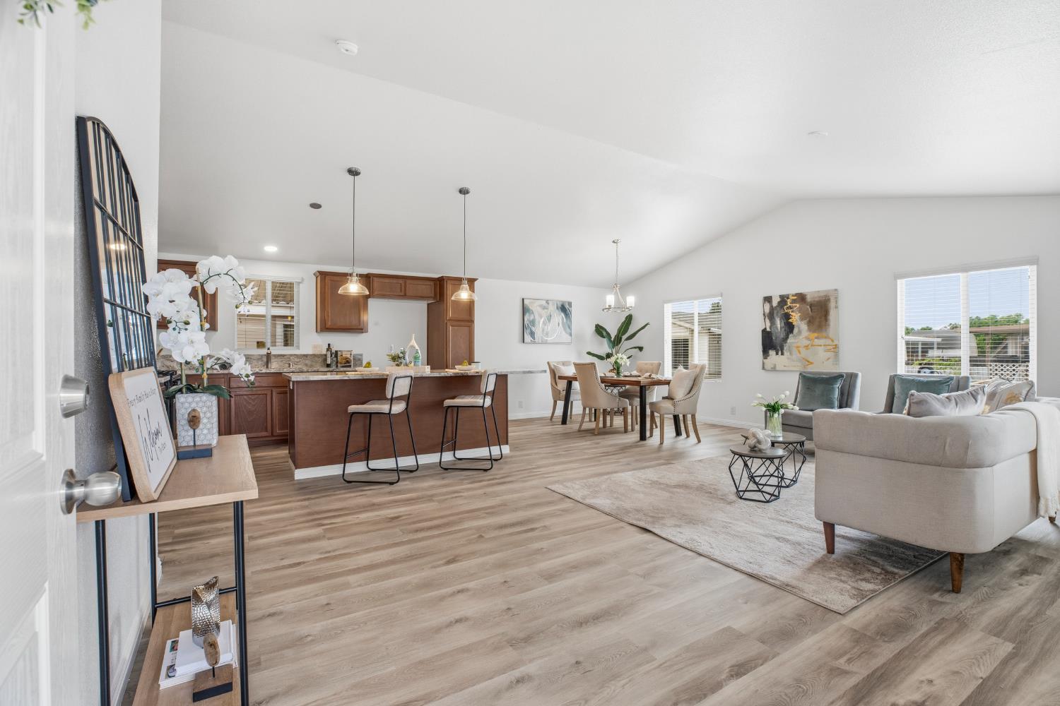 2621 Prescott Rd #246, Modesto, CA 95350