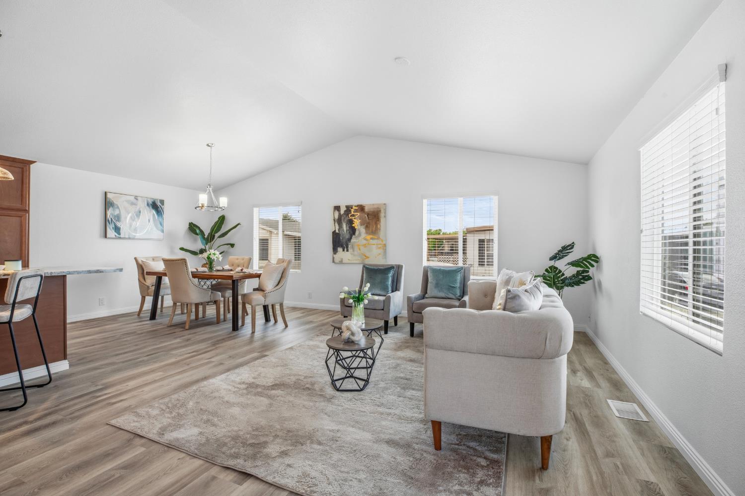 2621 Prescott Rd #246, Modesto, CA 95350