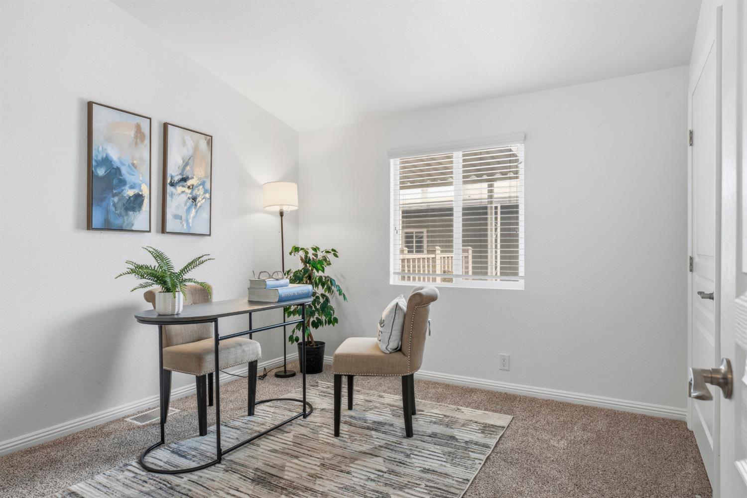 2621 Prescott Rd #246, Modesto, CA 95350