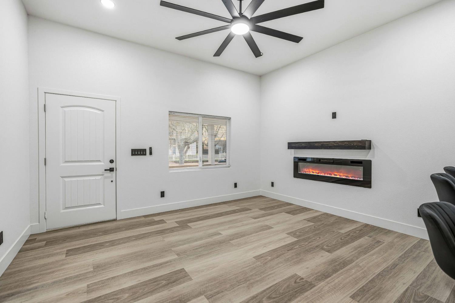 2921 5th St, Ceres, CA 95307