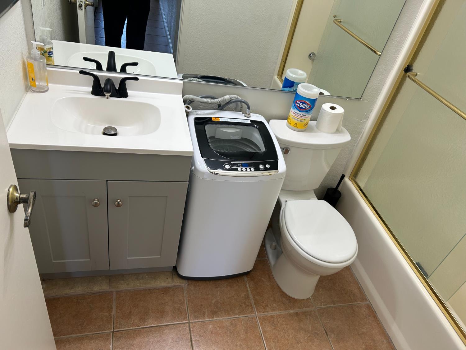 2900 Andre Ln #241, Turlock, CA 95382