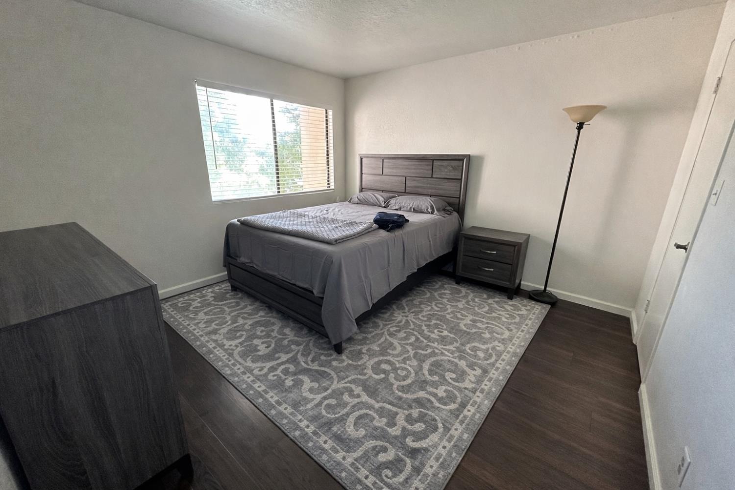 2900 Andre Ln #241, Turlock, CA 95382