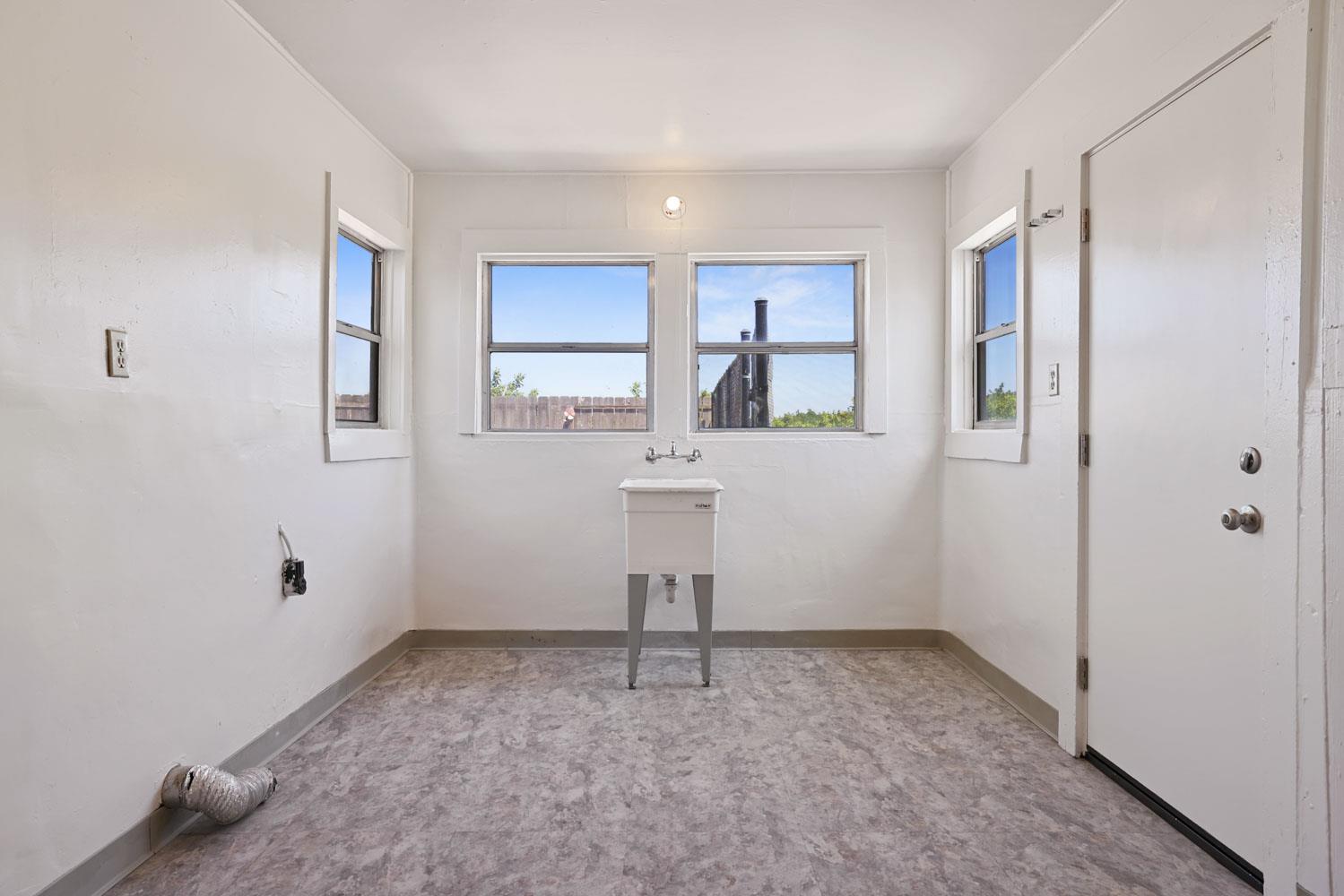 3443 Kansas Ave, Modesto, CA 95358