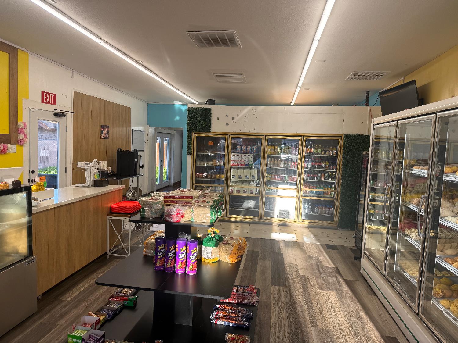 224 E St, Waterford, CA 95386