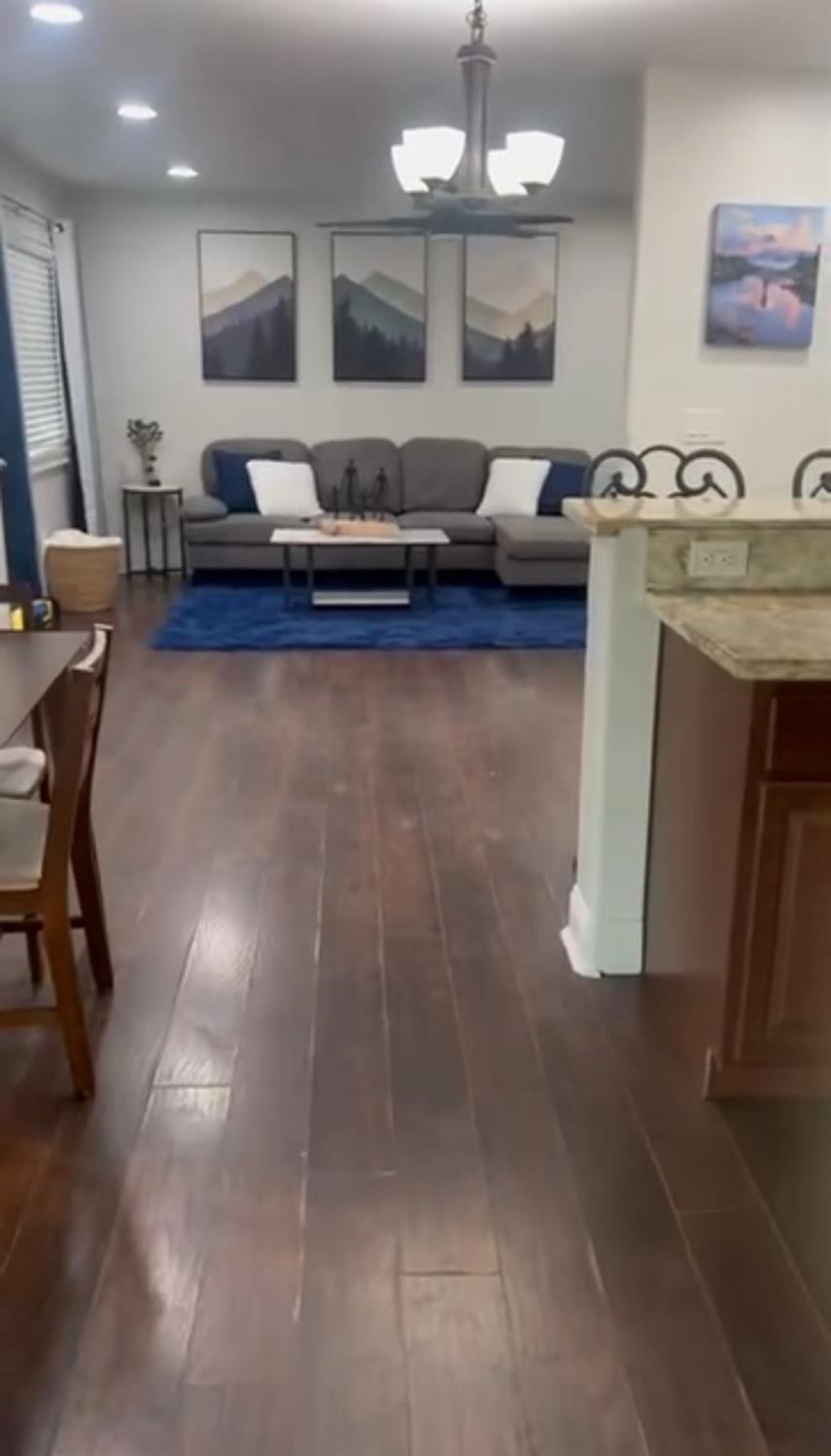 224 E St, Waterford, CA 95386