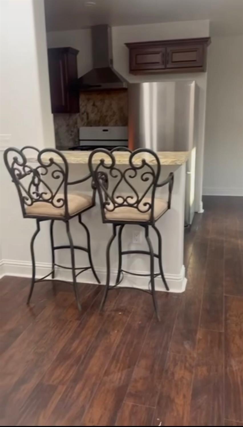 224 E St, Waterford, CA 95386