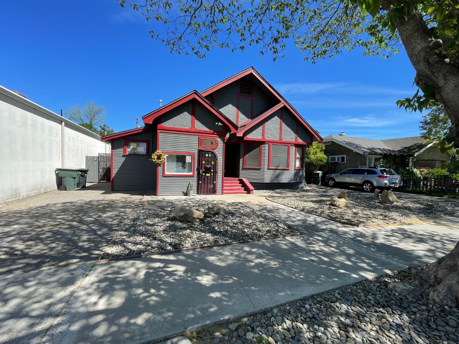 512 12th St, Modesto, CA 95354