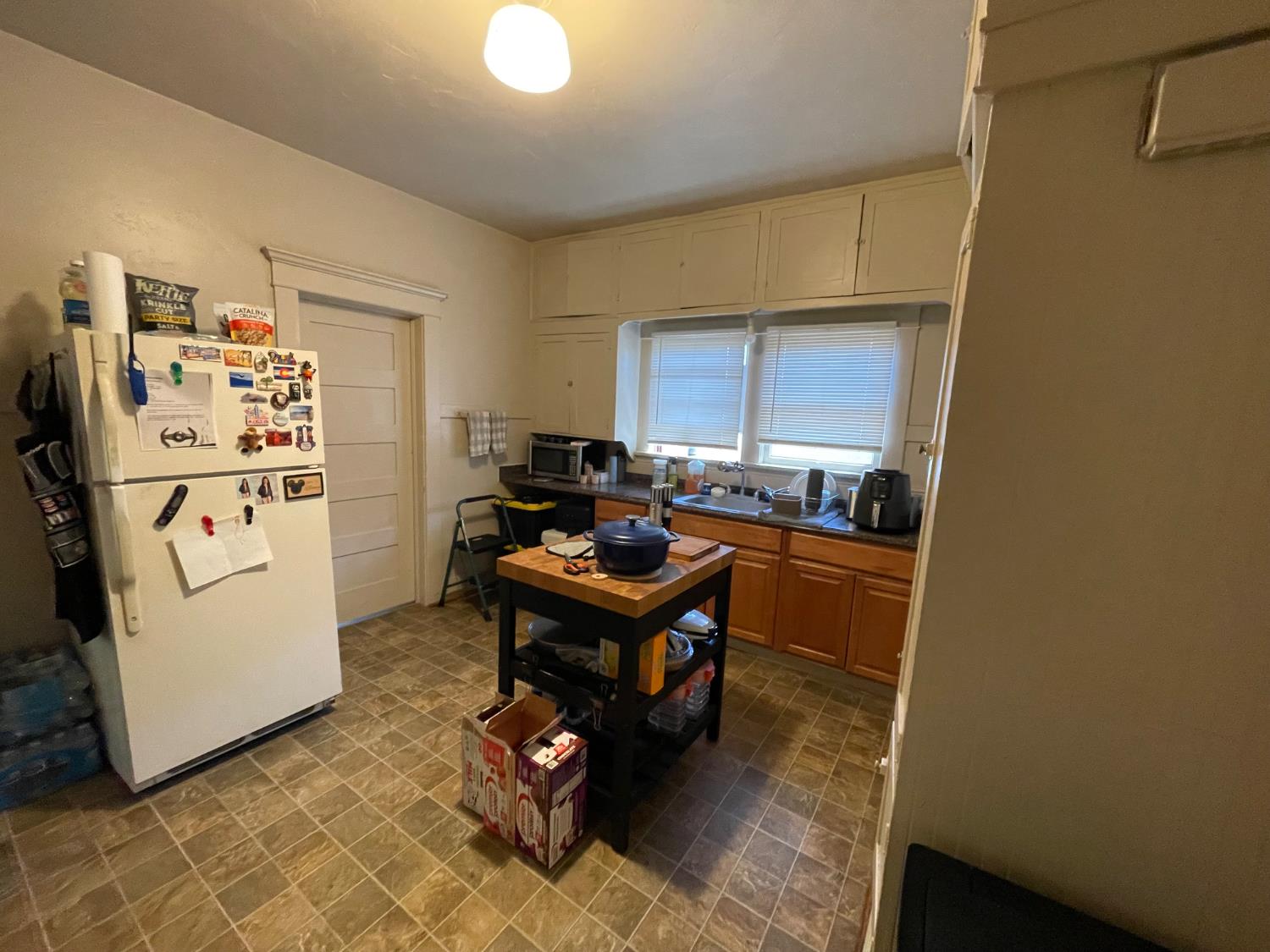 512 12th St, Modesto, CA 95354