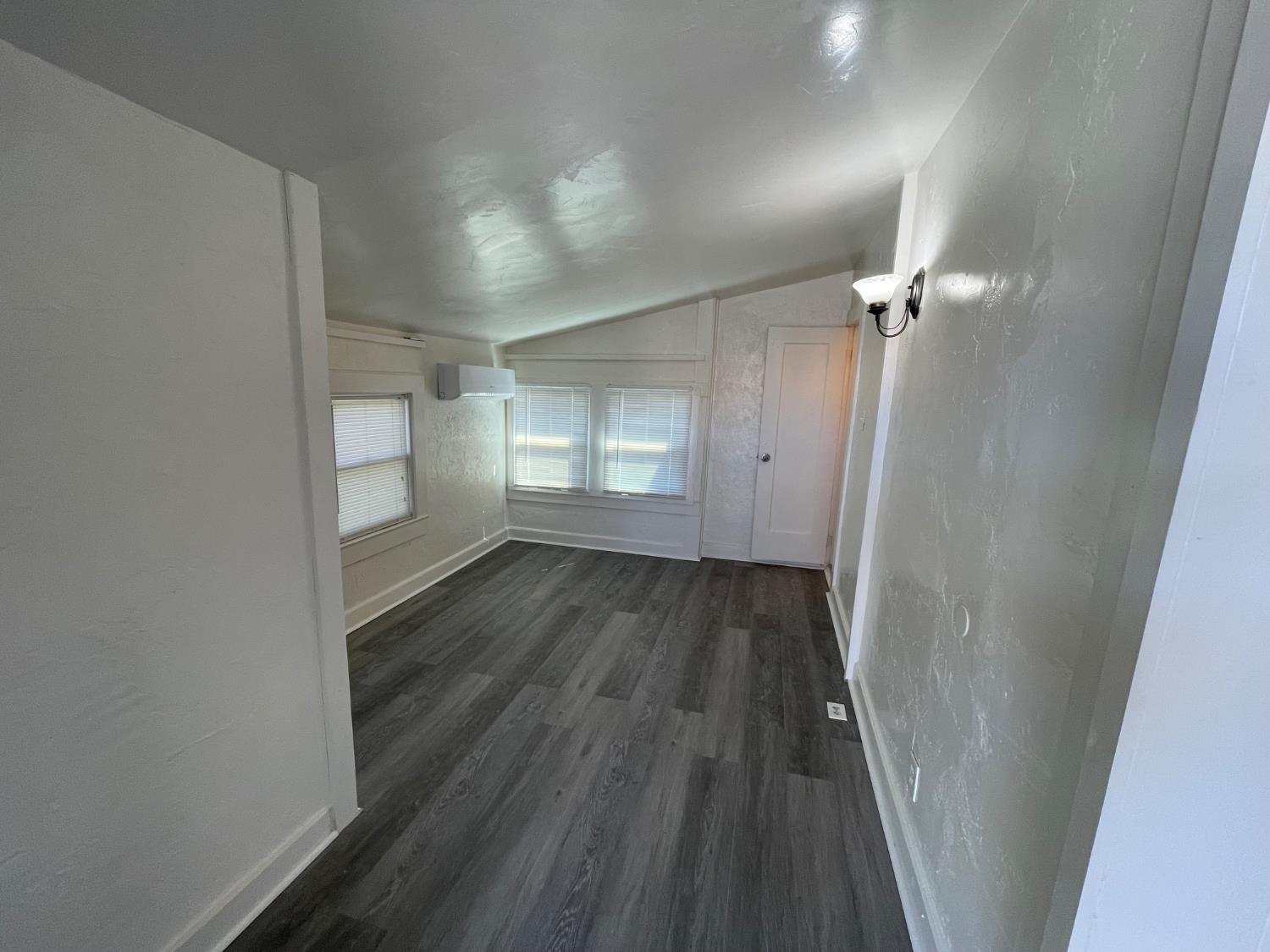 512 12th St, Modesto, CA 95354