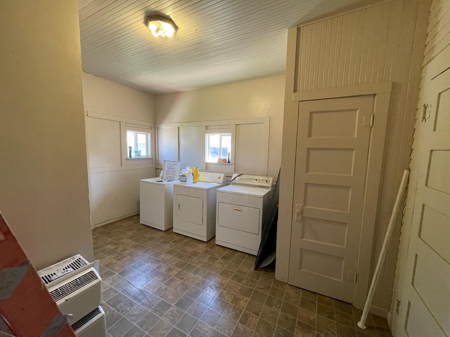 512 12th St, Modesto, CA 95354